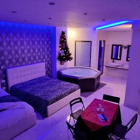 White Room Idromassaggio Su Richiesta Napoli Dış mekan fotoğraf