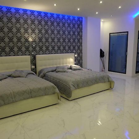 White Room Idromassaggio Su Richiesta Napoli Dış mekan fotoğraf