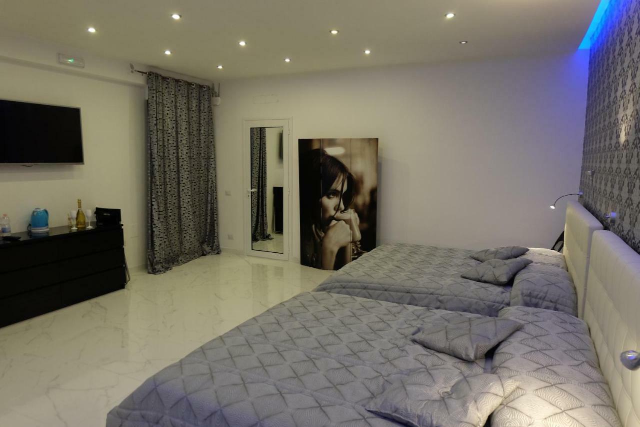 White Room Idromassaggio Su Richiesta Napoli Dış mekan fotoğraf