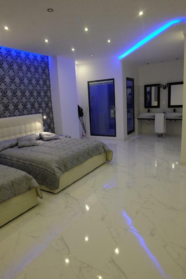 White Room Idromassaggio Su Richiesta Napoli Dış mekan fotoğraf